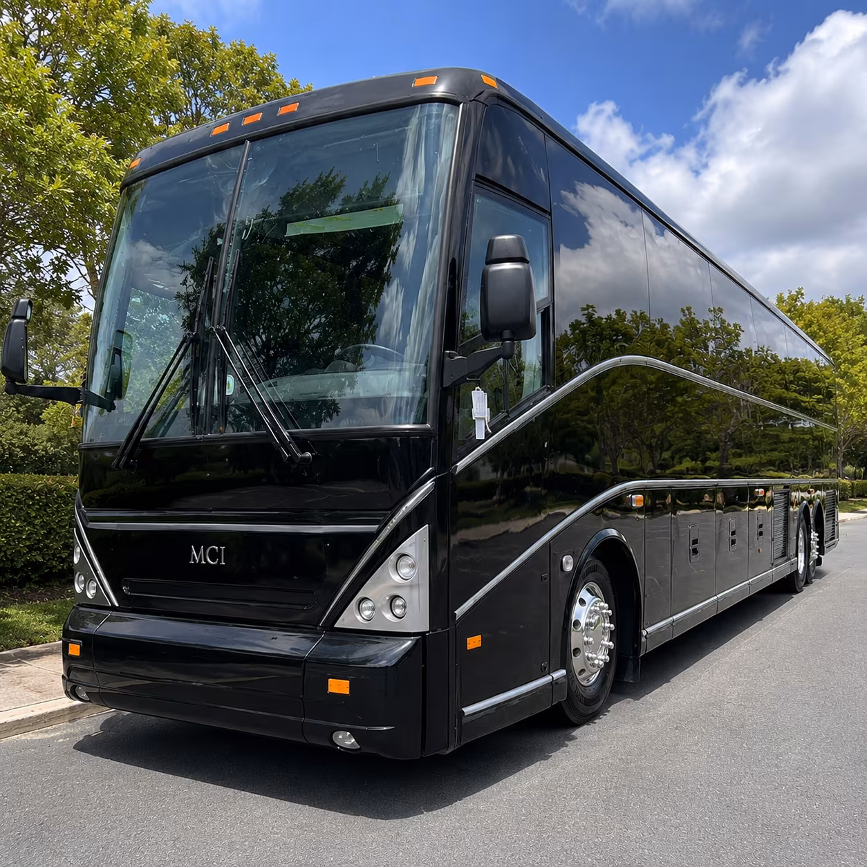 daily commuter shuttles between albuquerque and santa fe for your team