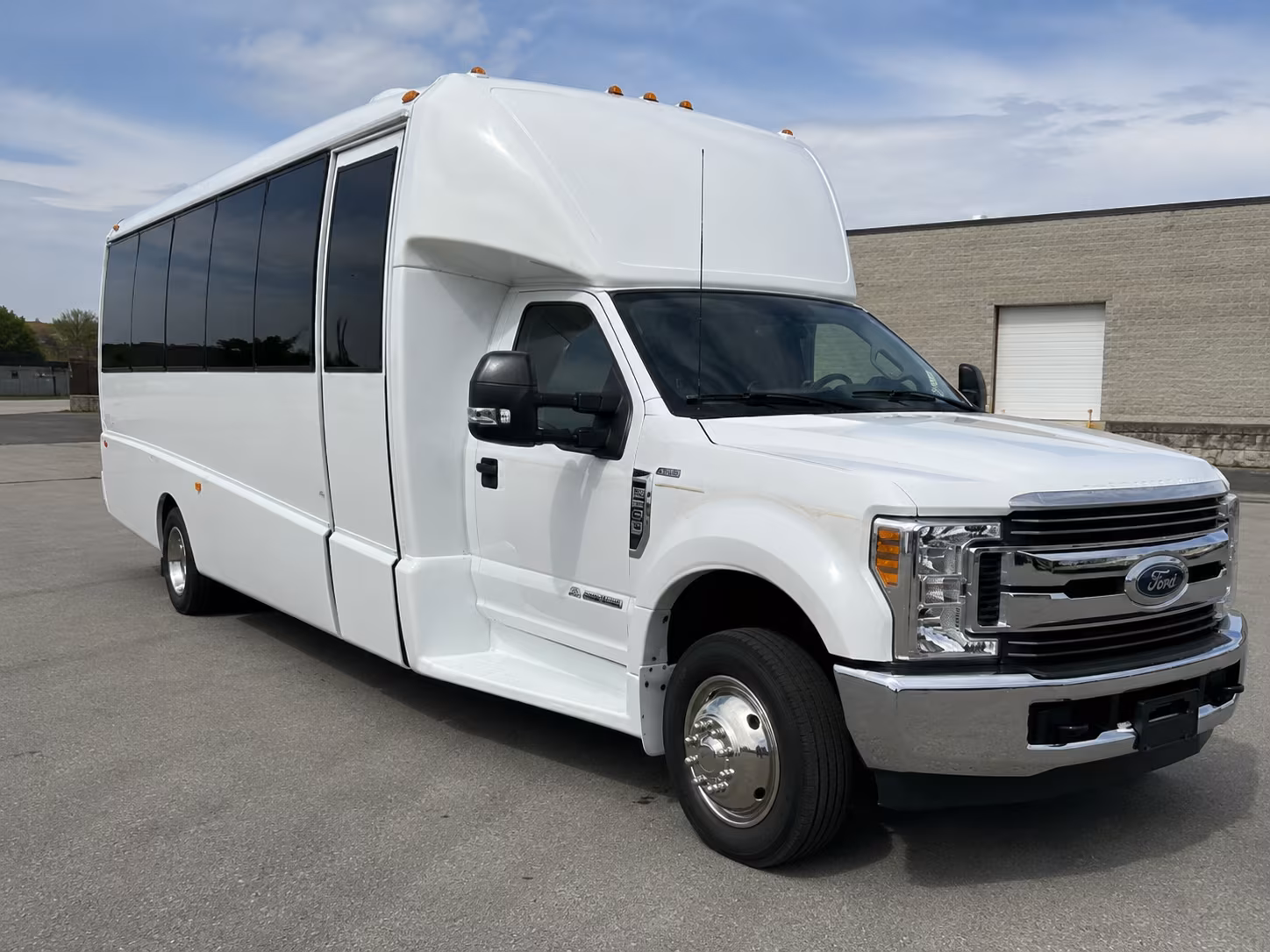 santa fe employee transportation onboard seating