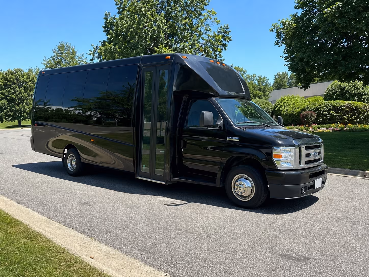 santa fe wine country estancia valley party bus rental